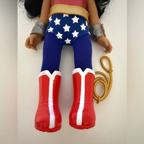 DC Super Hero Girls Wonder Woman Toddler Doll 15" 2017 Jakks - Picture 5 of 8
